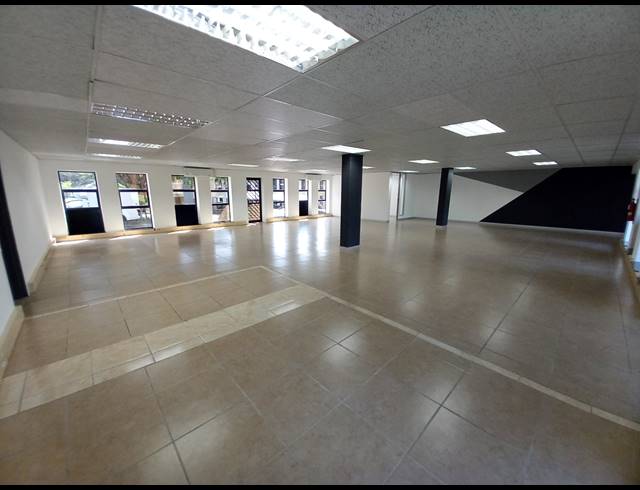 229M² OFFICE TO LET IN HURLINGHAM
